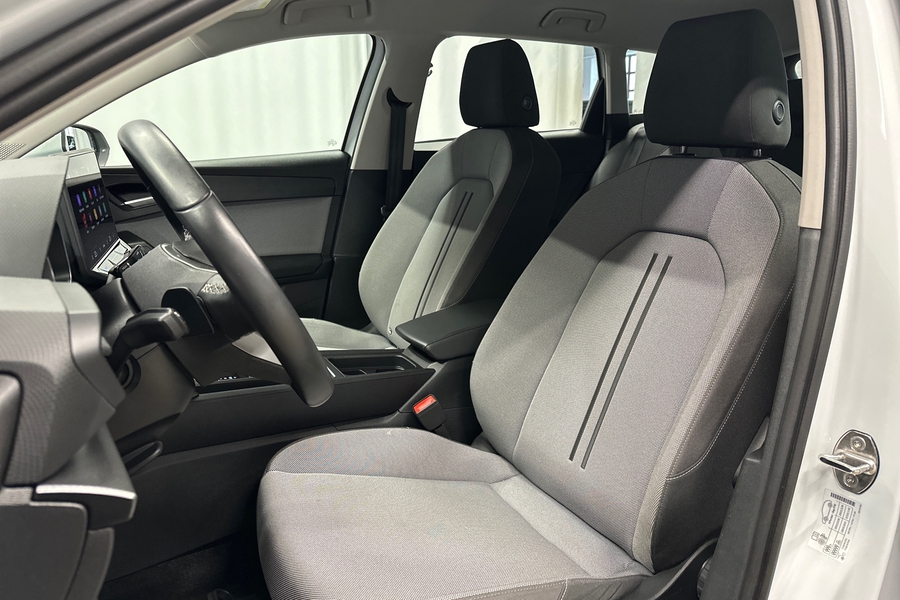 SEAT Leon Sportstourer vaihtoauto