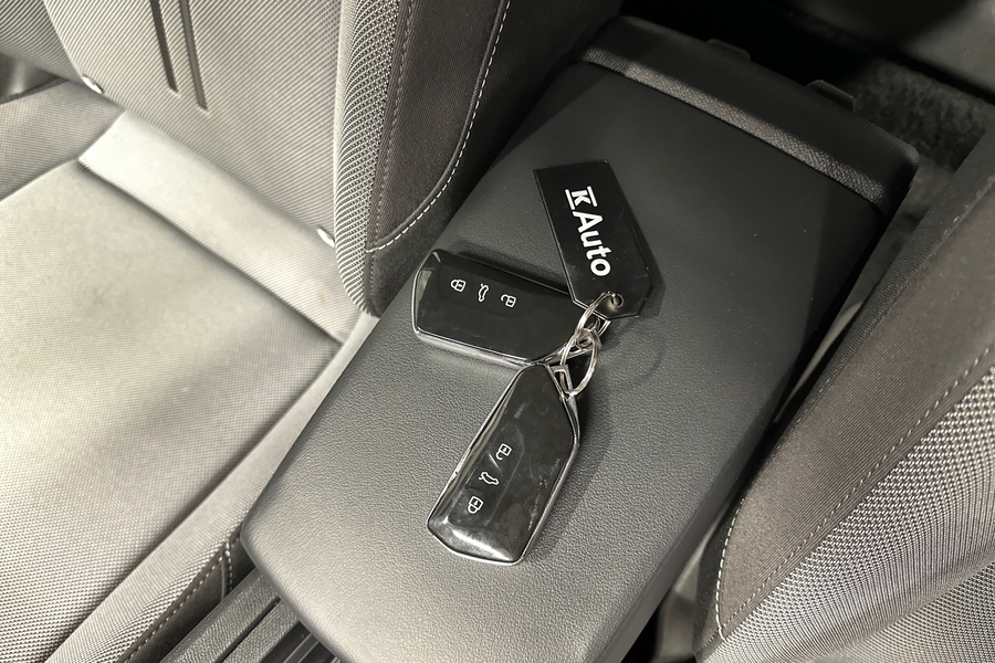 SEAT Leon Sportstourer vaihtoauto