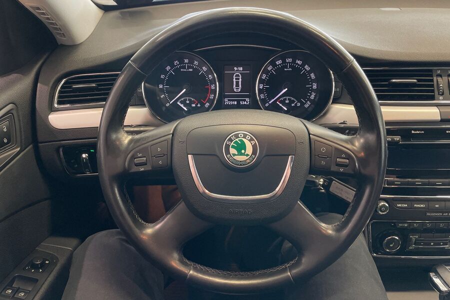 Skoda Superb vaihtoauto
