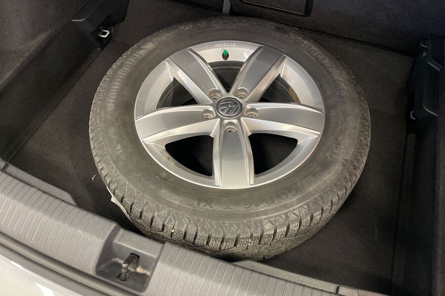 Volkswagen T-Roc vaihtoauto