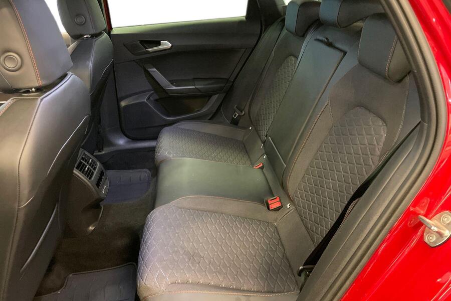 SEAT Leon Sportstourer vaihtoauto