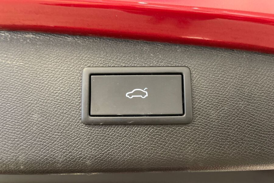 SEAT Leon Sportstourer vaihtoauto