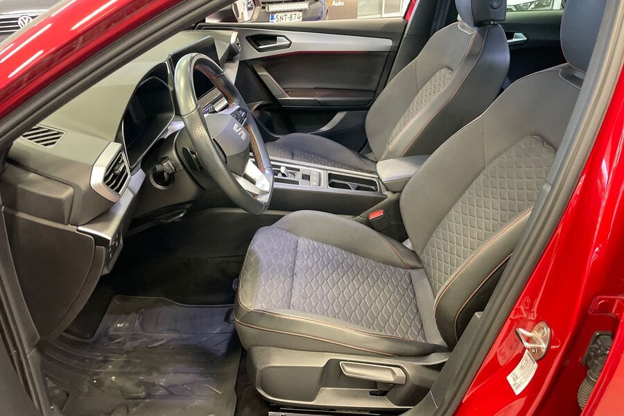 SEAT Leon Sportstourer vaihtoauto