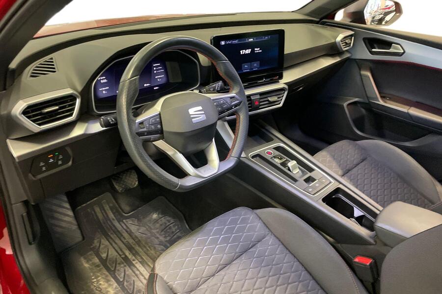 SEAT Leon Sportstourer vaihtoauto