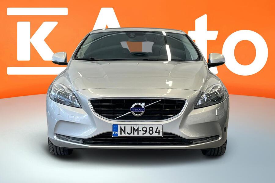 Volvo V40 vaihtoauto