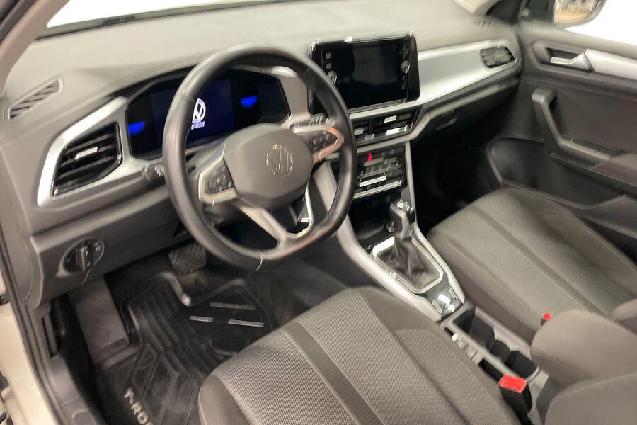 Volkswagen T-Roc vaihtoauto