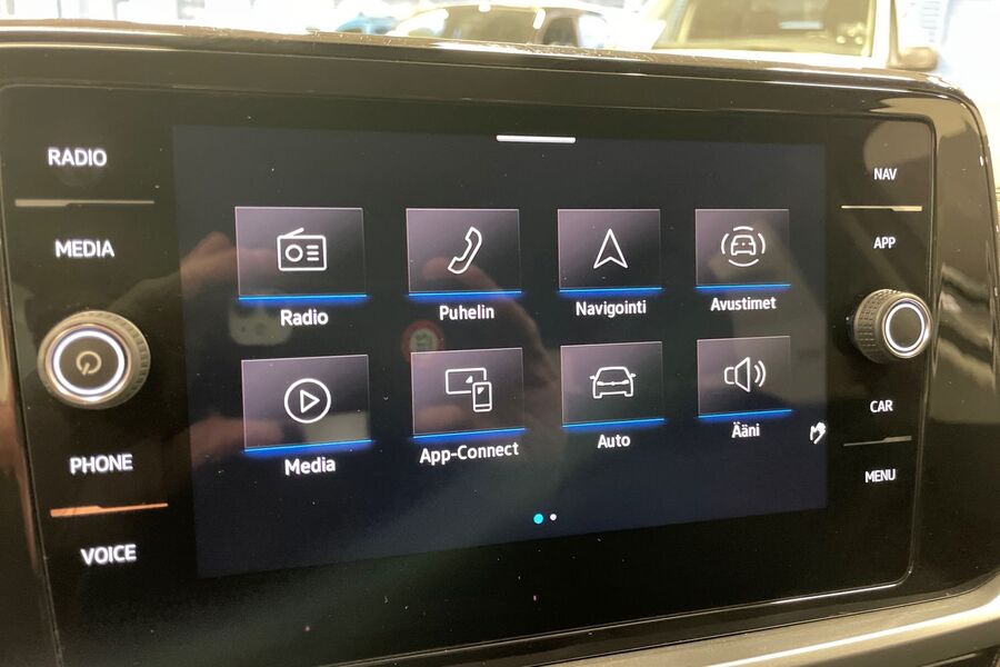 Volkswagen T-Roc vaihtoauto