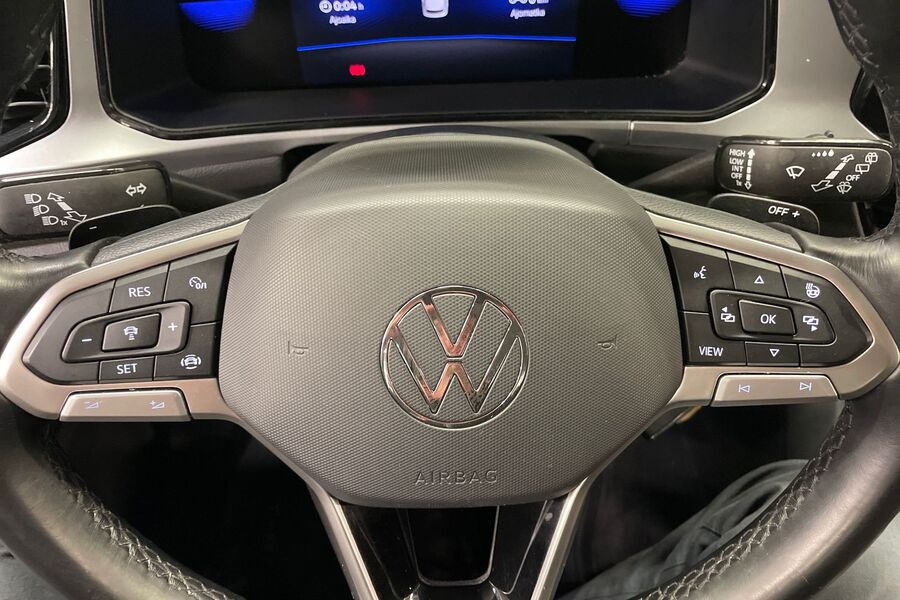 Volkswagen T-Roc vaihtoauto