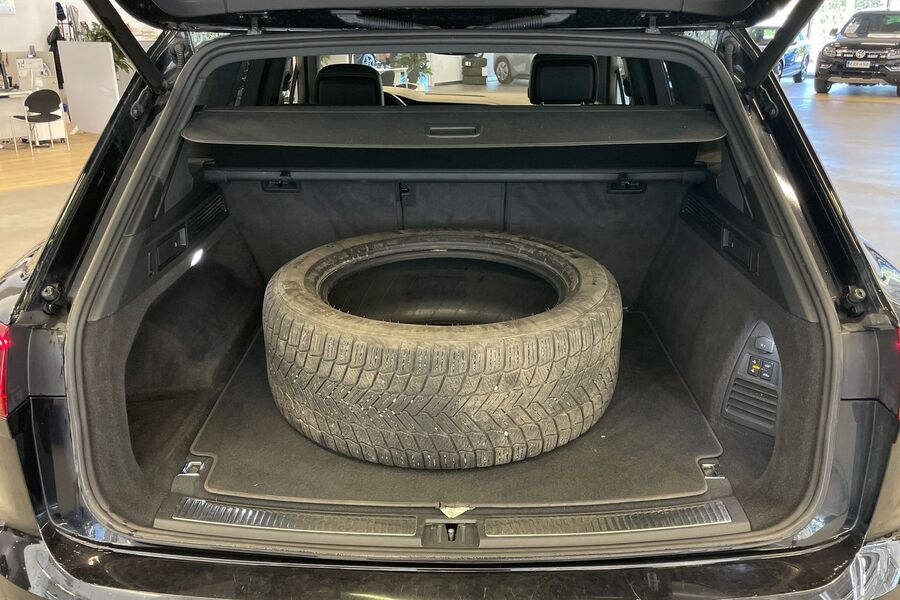 Volkswagen Touareg vaihtoauto