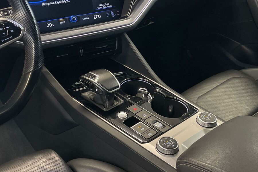 Volkswagen Touareg vaihtoauto