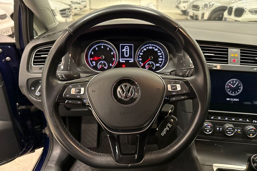 Volkswagen Golf vaihtoauto