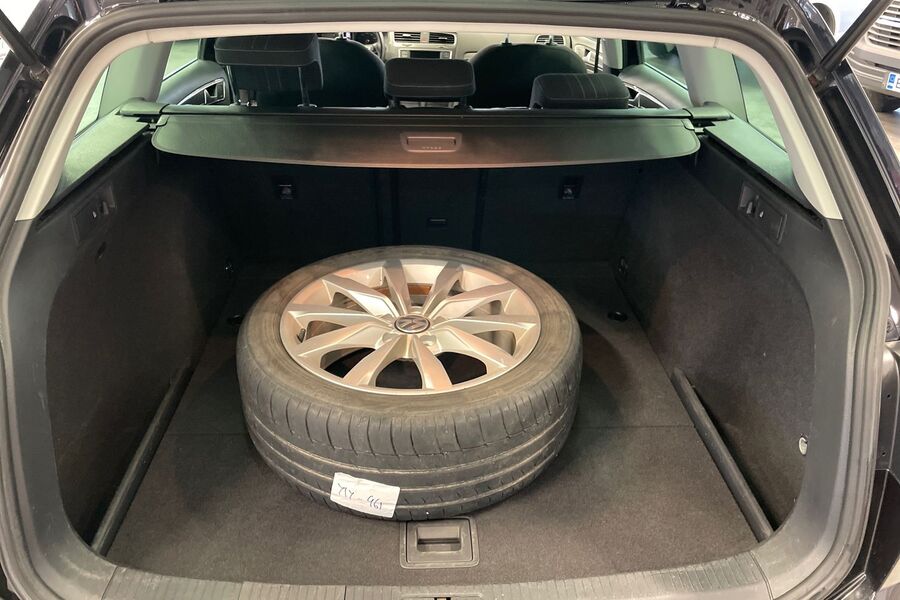 Volkswagen Golf vaihtoauto