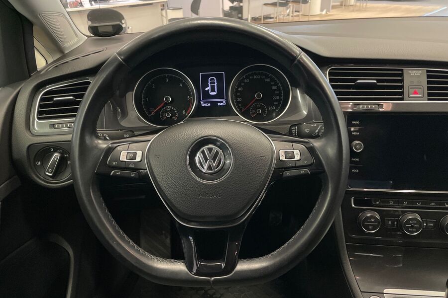 Volkswagen Golf vaihtoauto