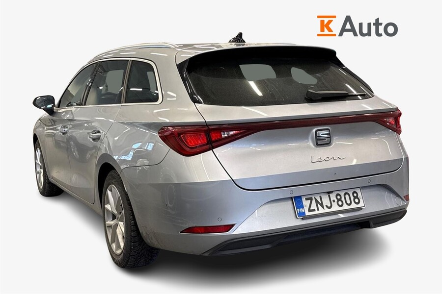SEAT Leon Sportstourer vaihtoauto