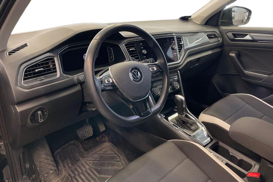 Volkswagen T-Roc vaihtoauto