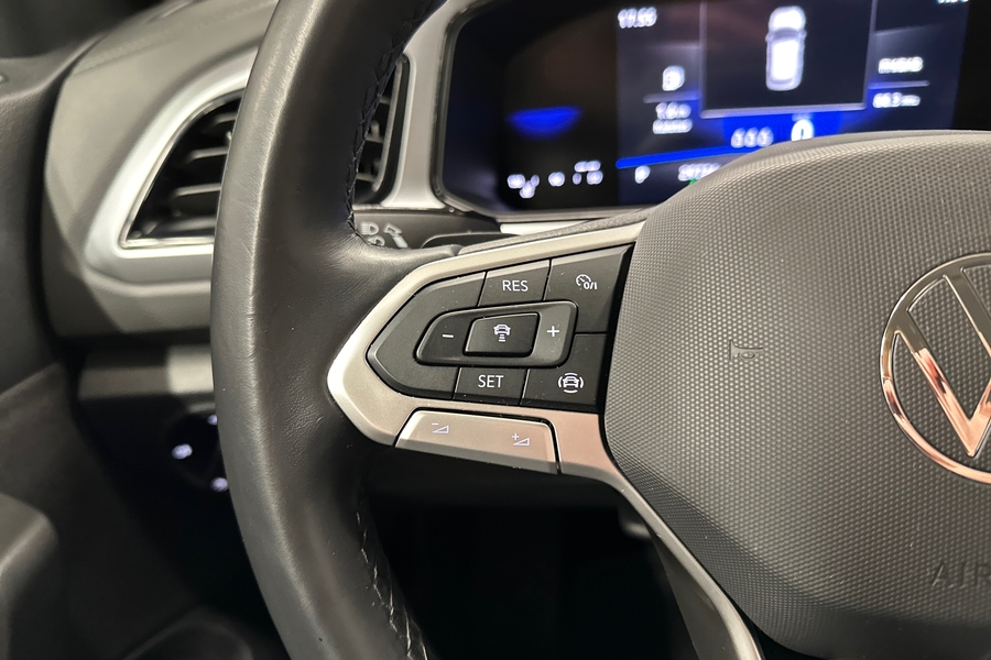 Volkswagen T-Roc vaihtoauto