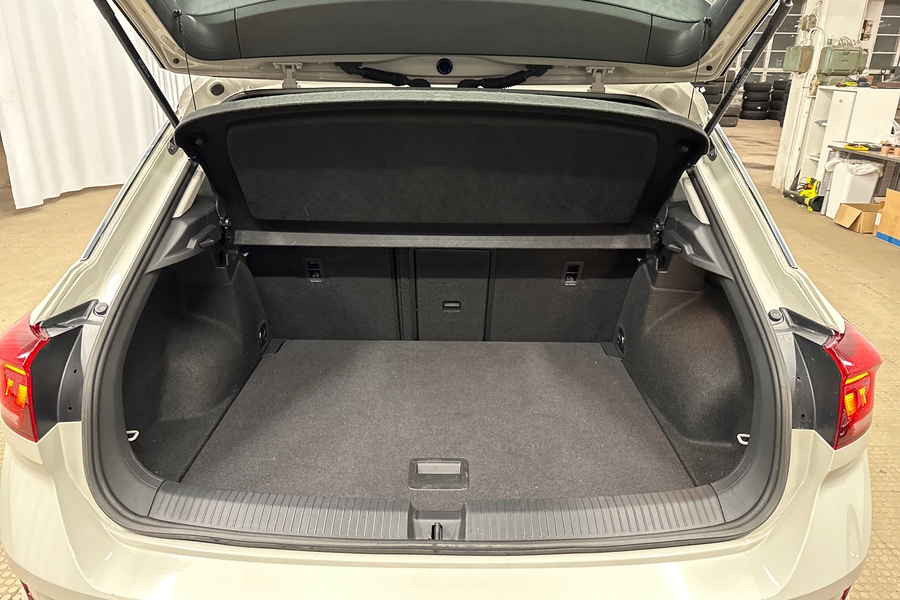 Volkswagen T-Roc vaihtoauto