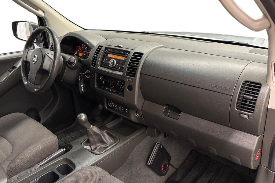 Nissan Navara vaihtoauto