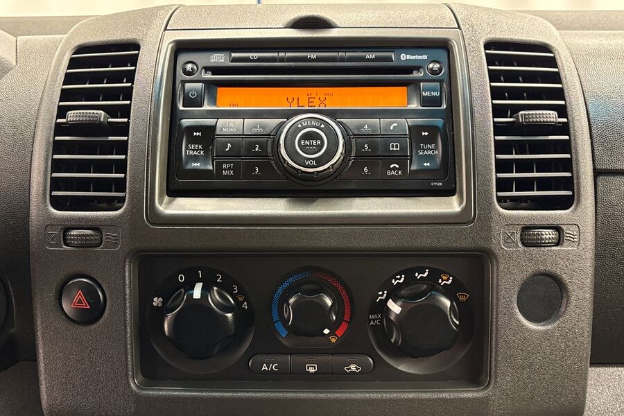 Nissan Navara vaihtoauto