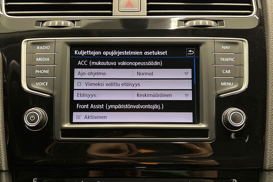 Volkswagen Golf vaihtoauto