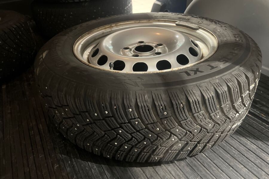 Volkswagen Caddy Maxi vaihtoauto