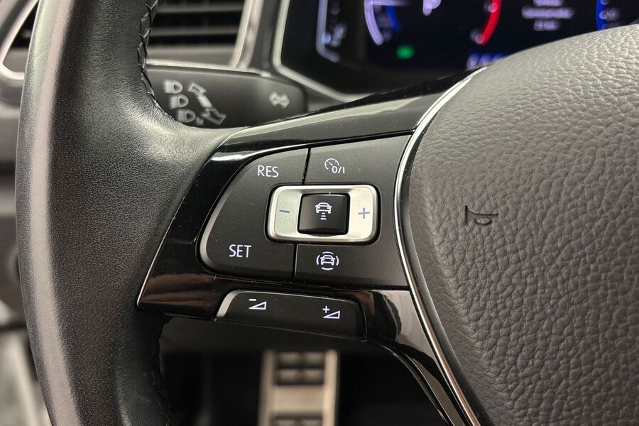 Volkswagen T-Roc vaihtoauto