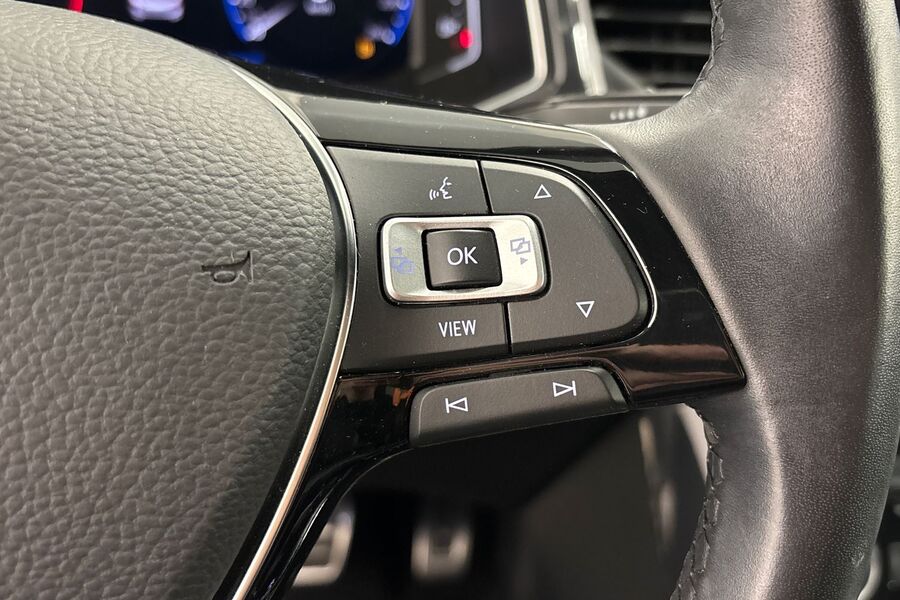 Volkswagen T-Roc vaihtoauto