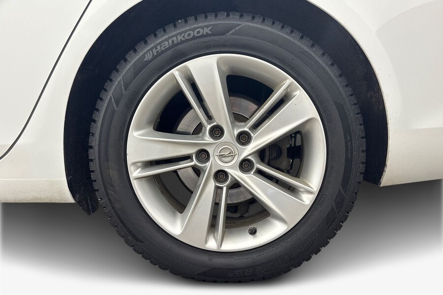 Opel Insignia vaihtoauto