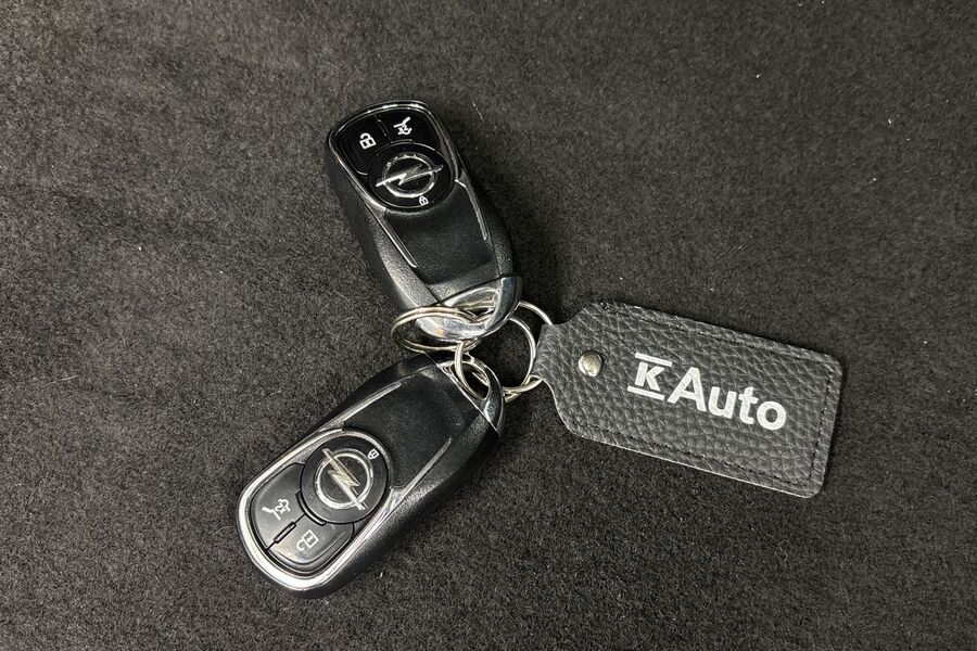 Opel Insignia vaihtoauto