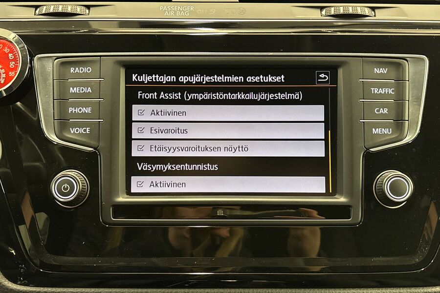 Volkswagen Touran vaihtoauto