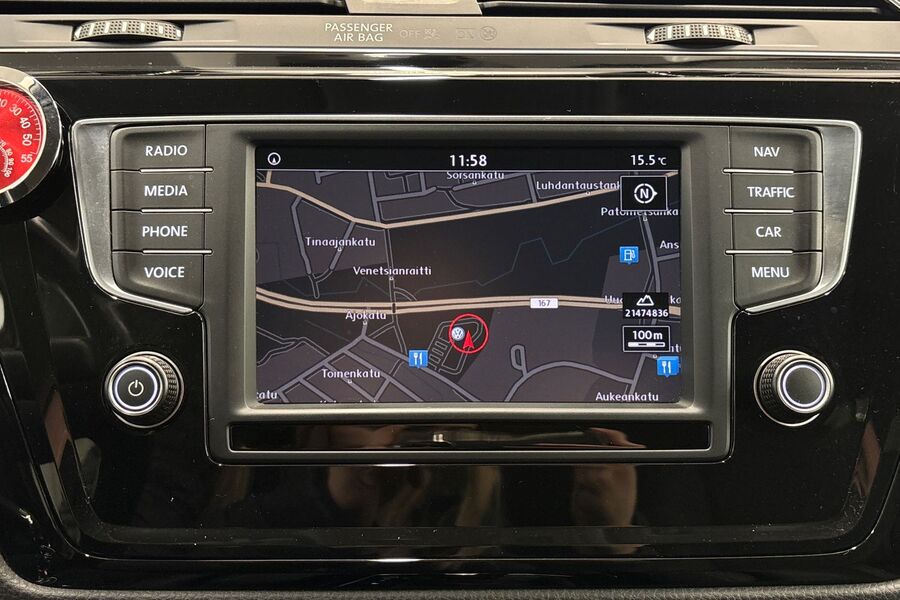 Volkswagen Touran vaihtoauto