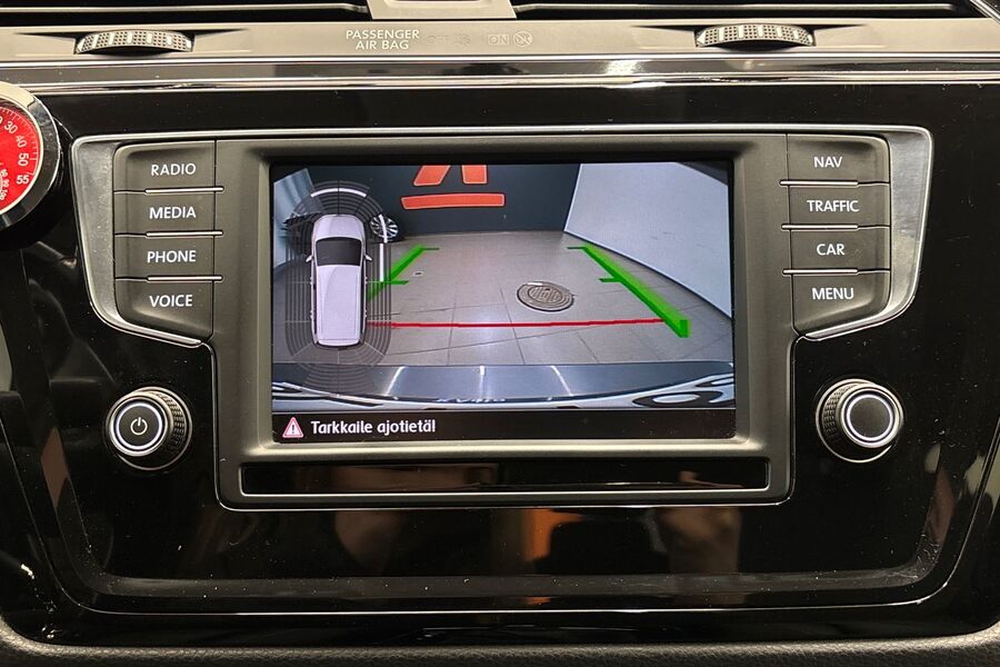 Volkswagen Touran vaihtoauto