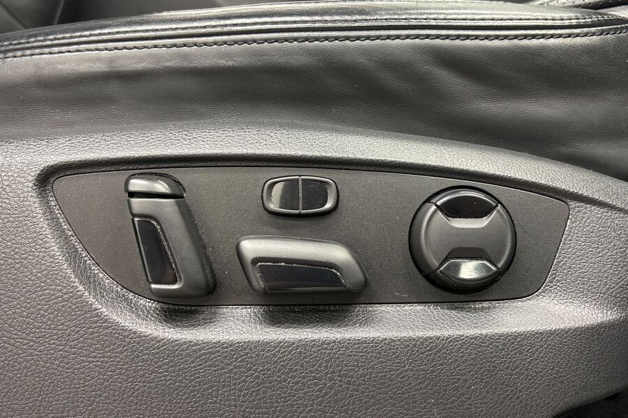 Volkswagen Touareg vaihtoauto