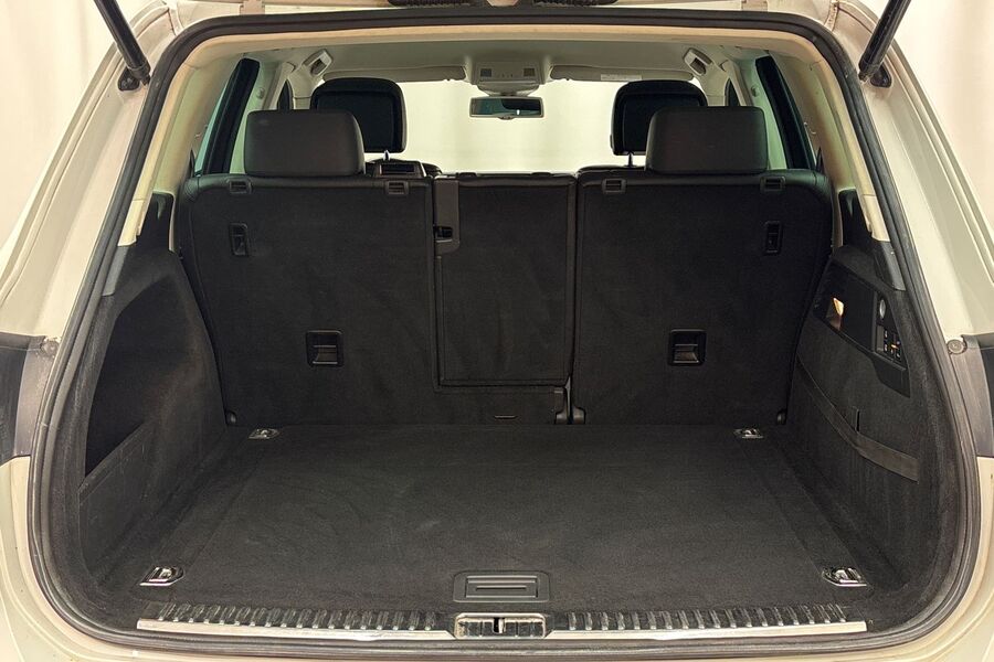 Volkswagen Touareg vaihtoauto