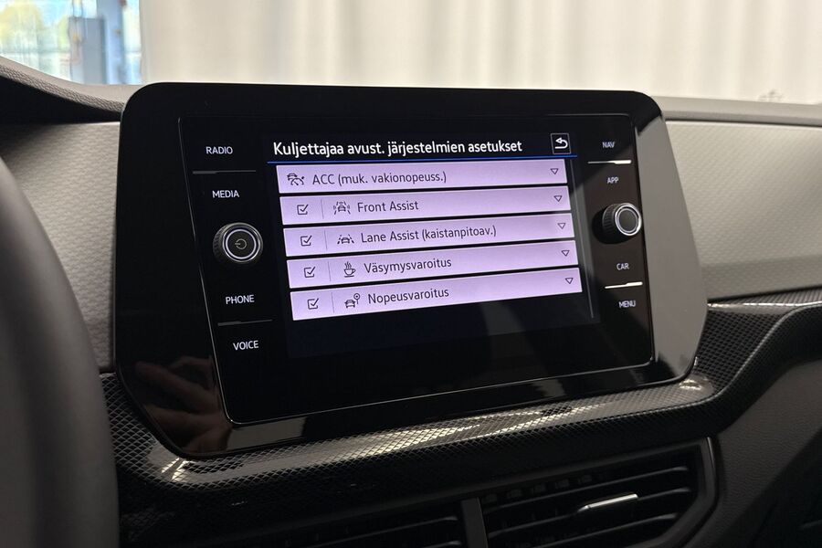 Volkswagen T-Cross vaihtoauto