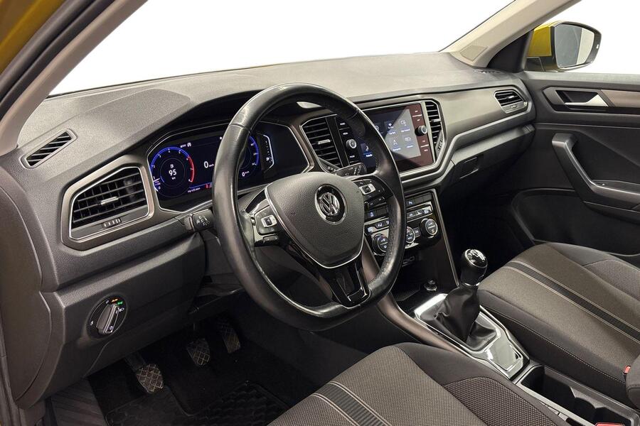 Volkswagen T-Roc vaihtoauto