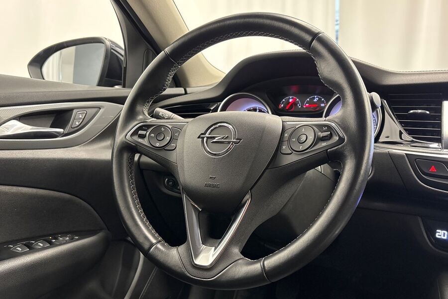 Opel Insignia vaihtoauto