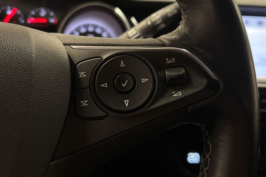 Opel Insignia vaihtoauto