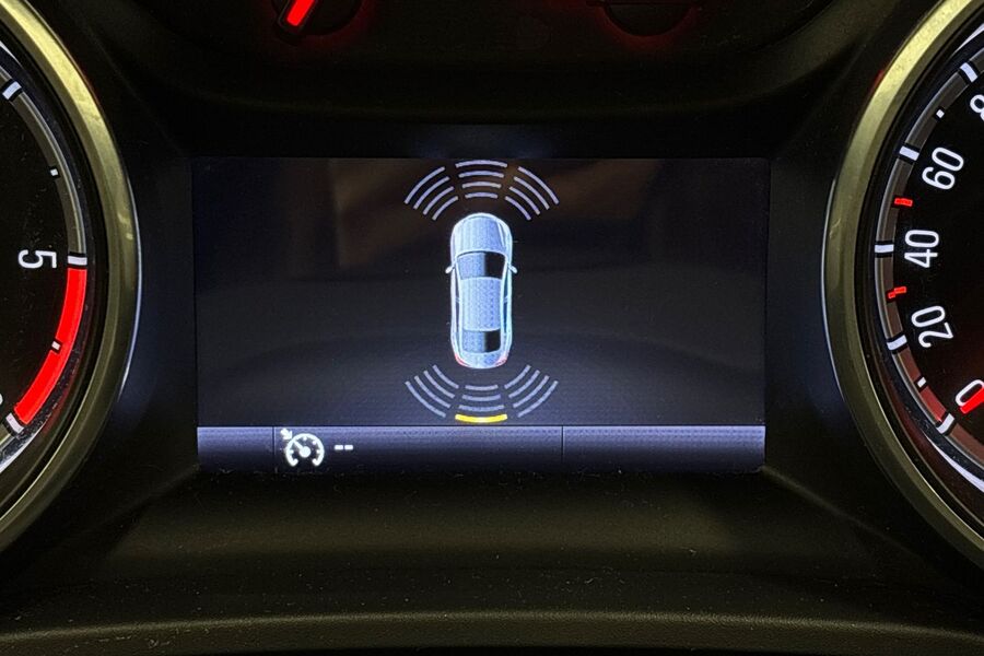 Opel Insignia vaihtoauto