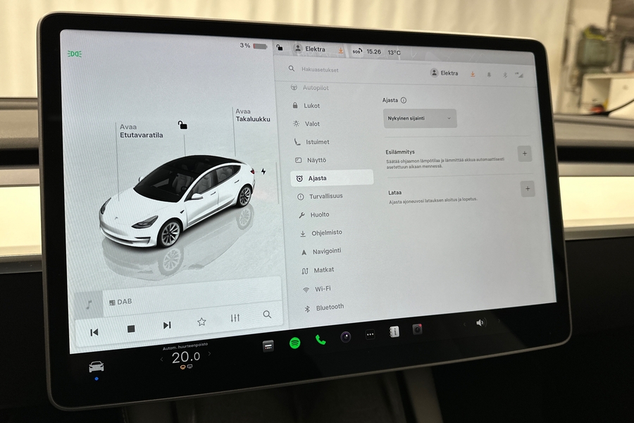 Tesla Model 3 vaihtoauto