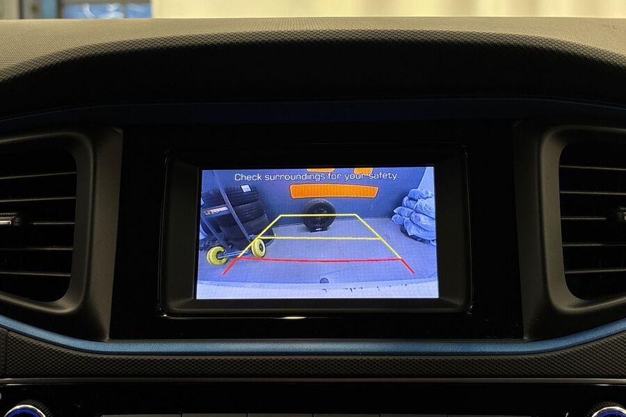 Hyundai IONIQ hybrid vaihtoauto