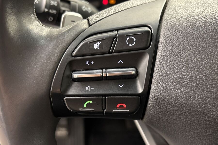 Hyundai IONIQ hybrid vaihtoauto