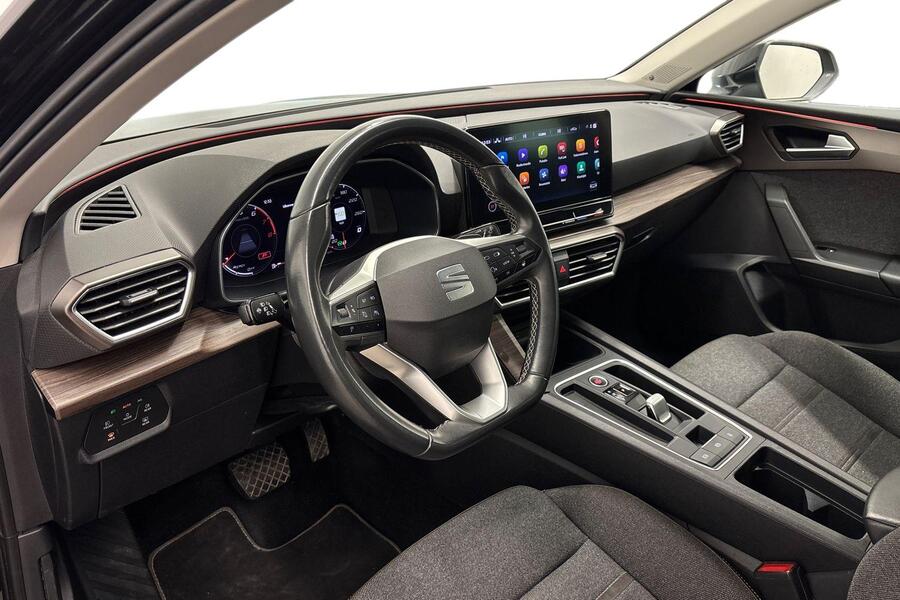 SEAT Leon Sportstourer vaihtoauto