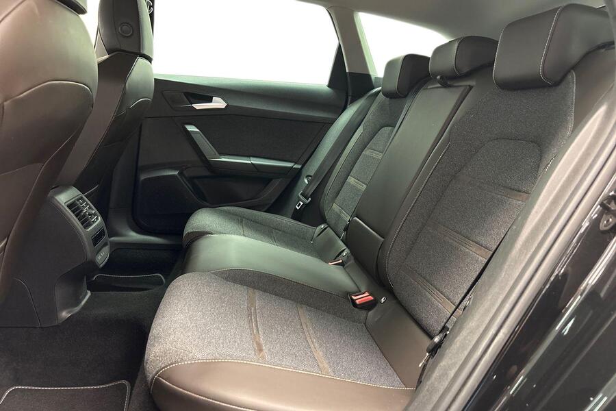 SEAT Leon Sportstourer vaihtoauto