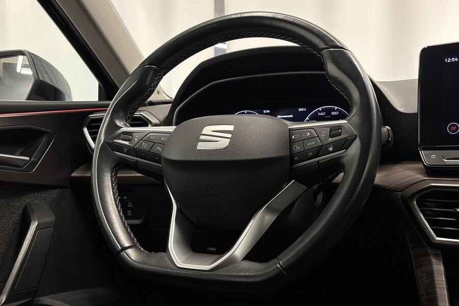 SEAT Leon Sportstourer vaihtoauto