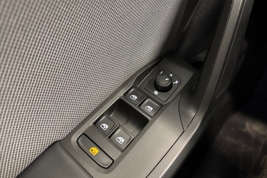 SEAT Leon Sportstourer vaihtoauto