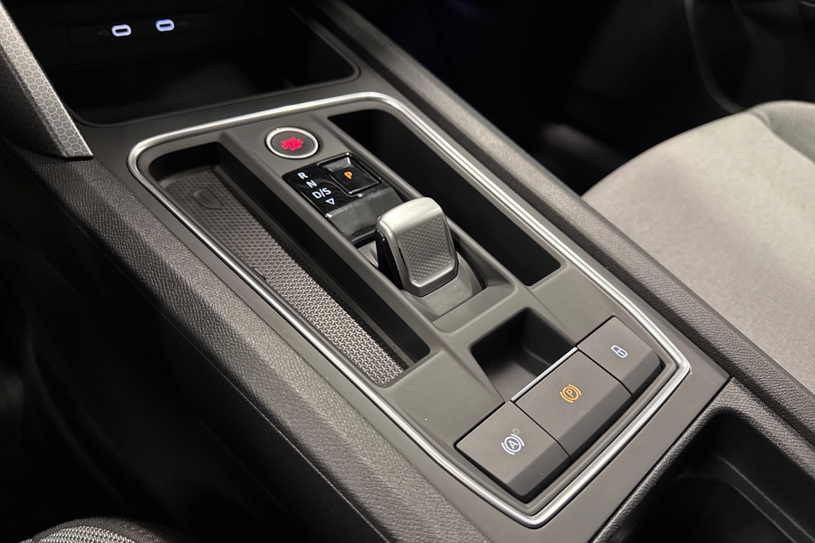 SEAT Leon Sportstourer vaihtoauto