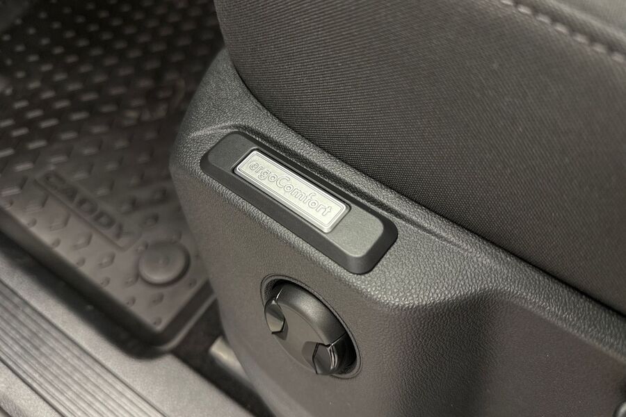 Volkswagen Caddy Maxi vaihtoauto