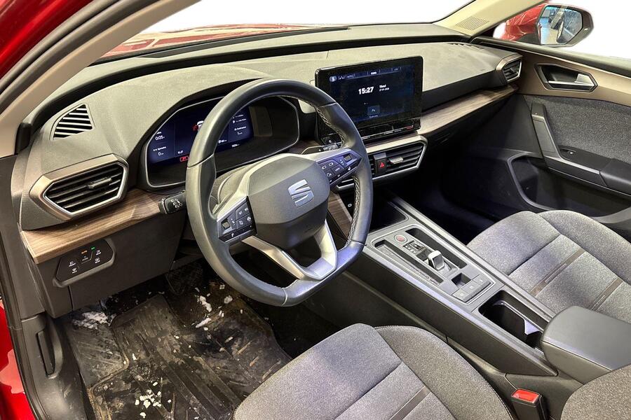 SEAT Leon Sportstourer vaihtoauto