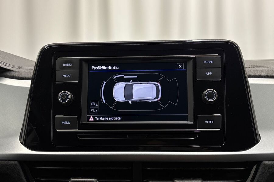 Volkswagen T-Roc vaihtoauto